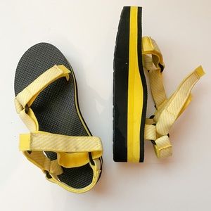 Teva Yellow and Black Women's Sandals